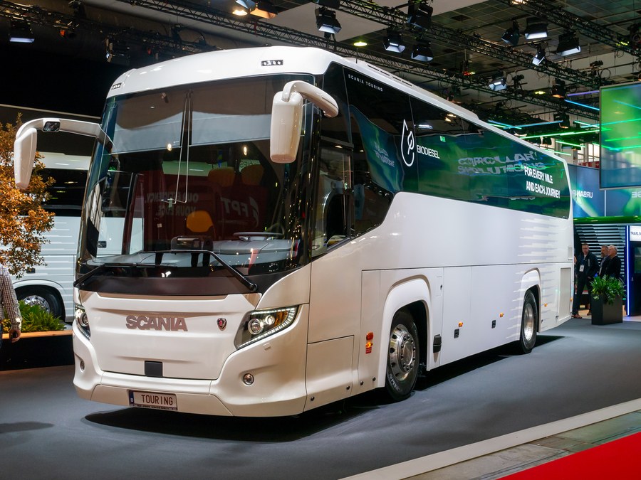 Planning a Multi-Day Interstate Charter: Relief Drivers and Rest Stops — LuxBusExpress.com